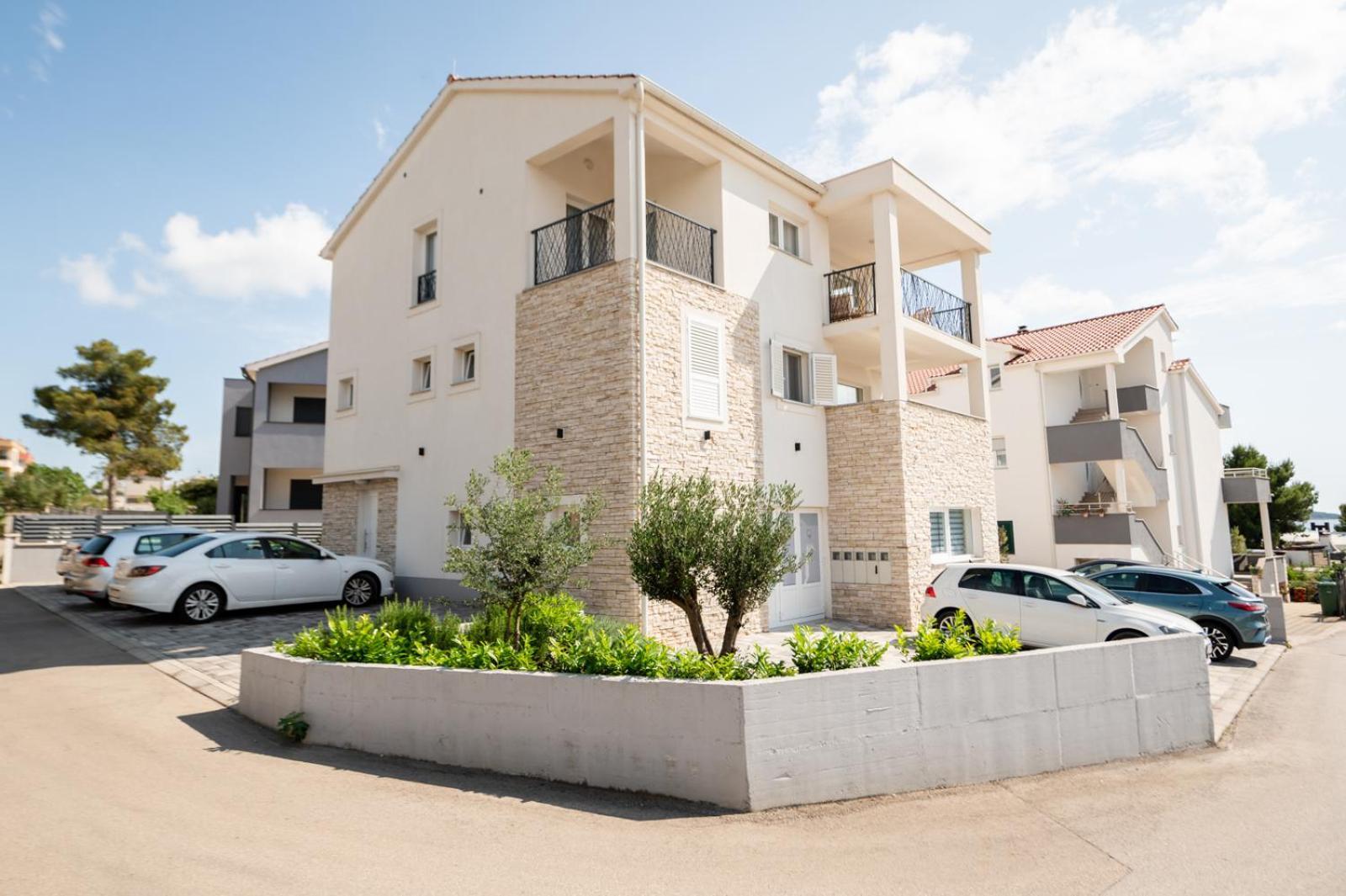 Apartments Piskulic 布罗达里卡 外观 照片